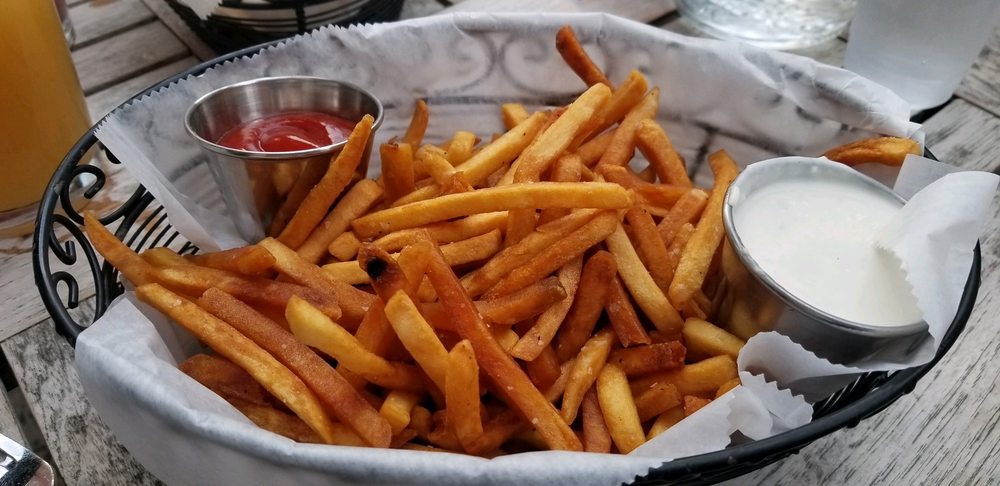 10th & Willow Bar & Grill