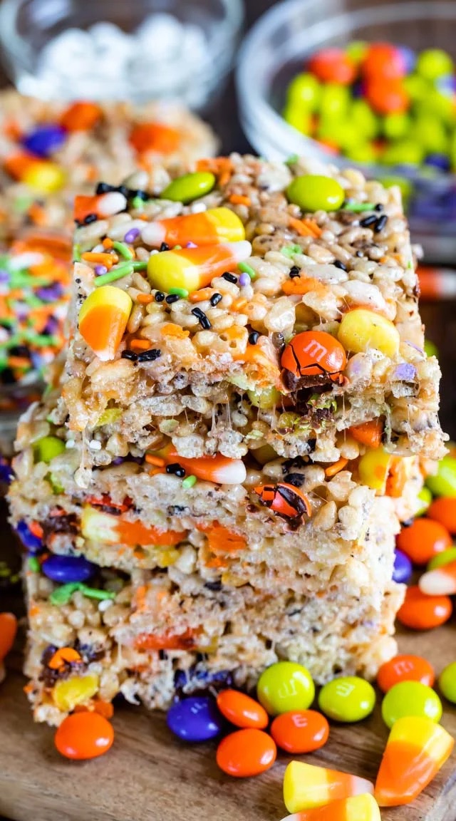 TEEN Halloween Rice Krispie Treats