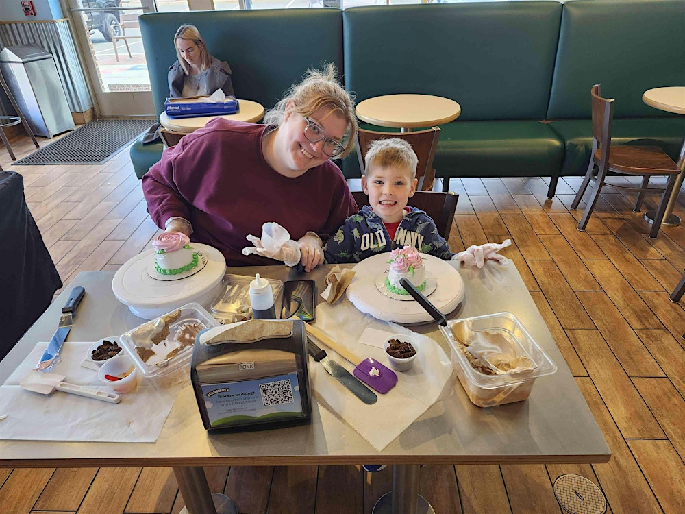 June Cake Decorating Class at Ben & Jerry's Hoboken