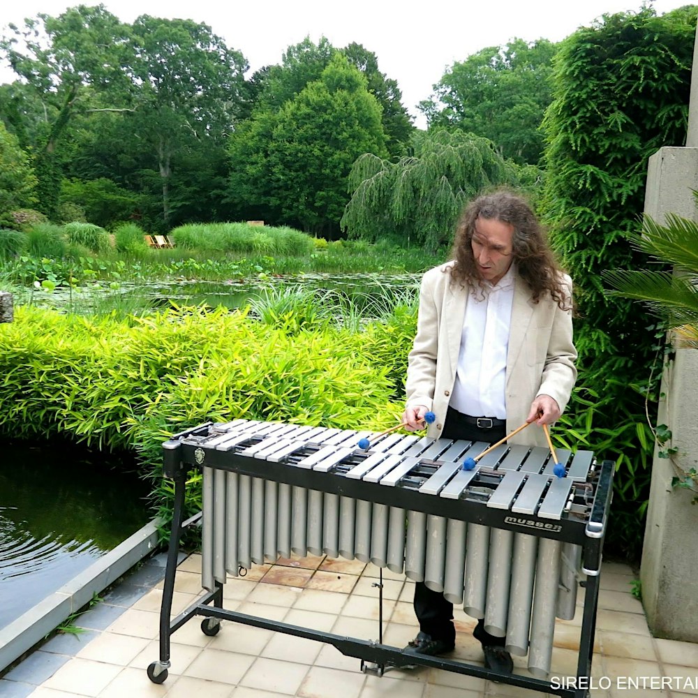 Jazz Brunch with Vibraphonist Eldad Tarmu