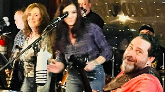 VINYL COUNTDOWN / Outdoor summer concert series / Totowa