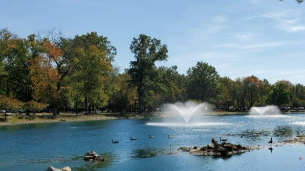 WEEKLY NATURE WALK & HIKE SERIES / RIDGEWOOD DUCK POND & AREA PARKS / Ridgewood