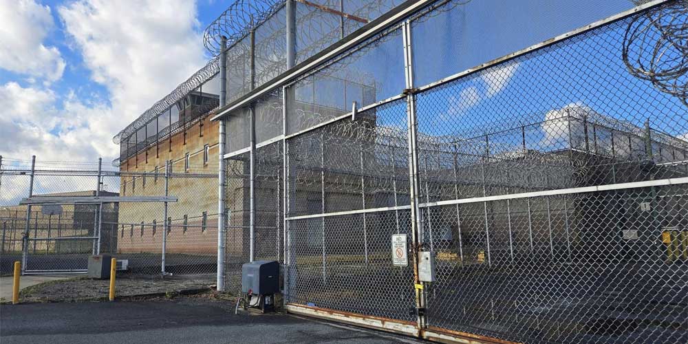 Newark Prison Corrections Officer Pleads Guilty to Taking Bribes